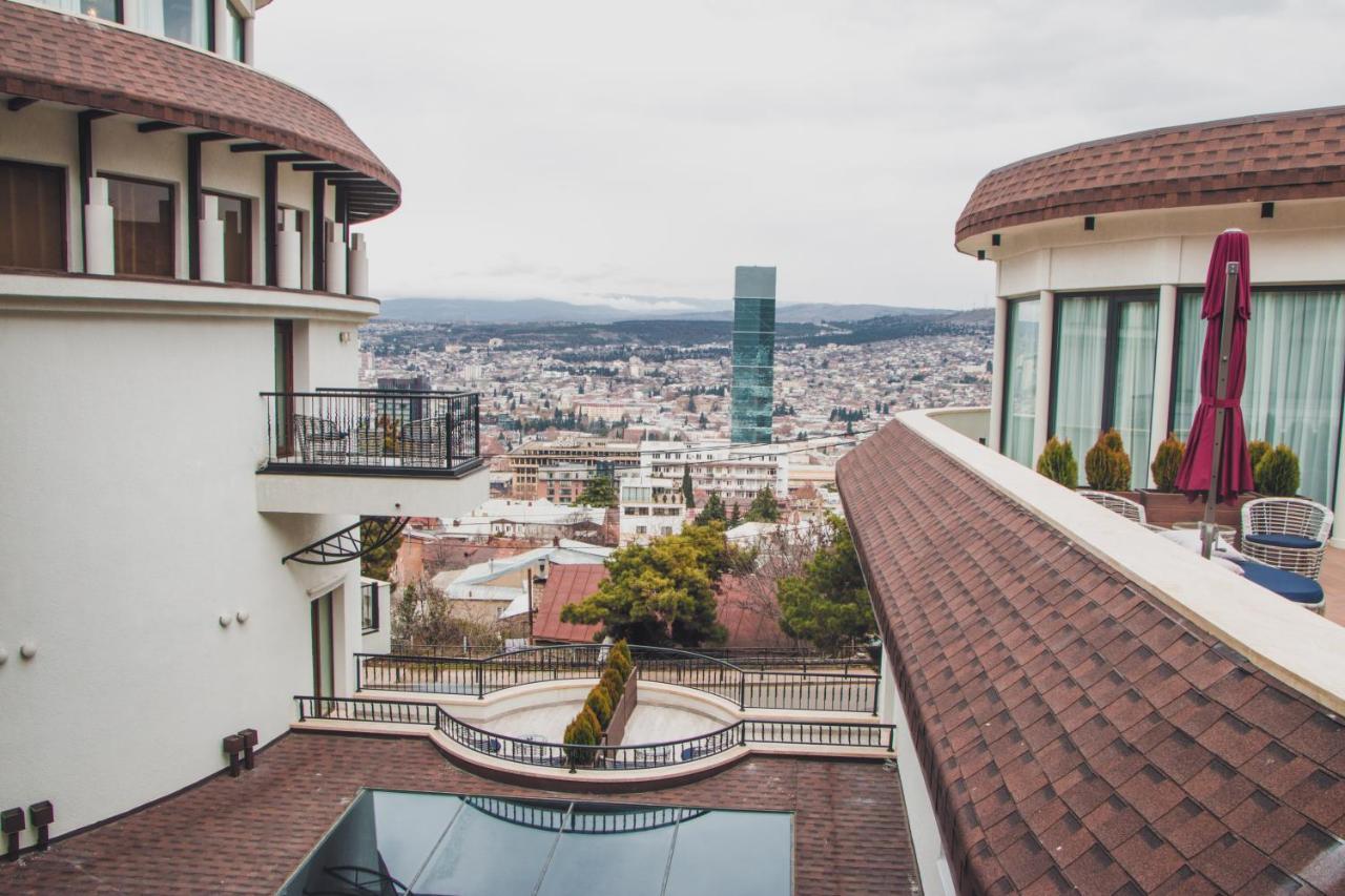 Hotel Adamo Tbilisi Esterno foto